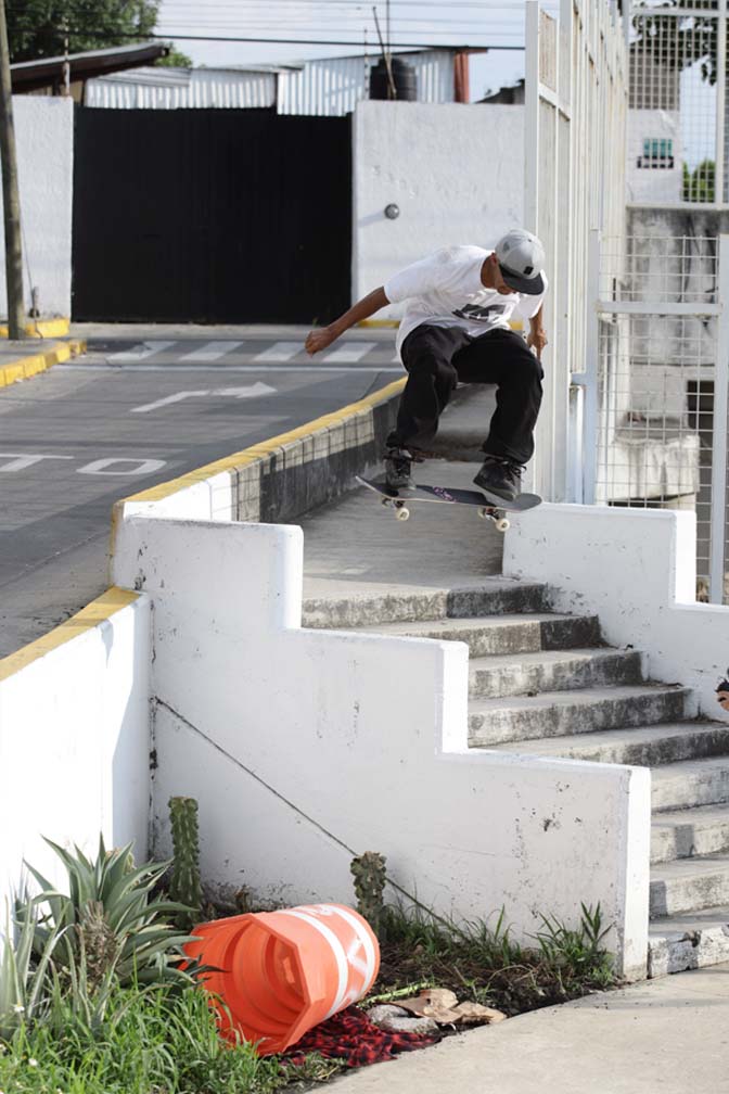 Switch Frontside Ollie